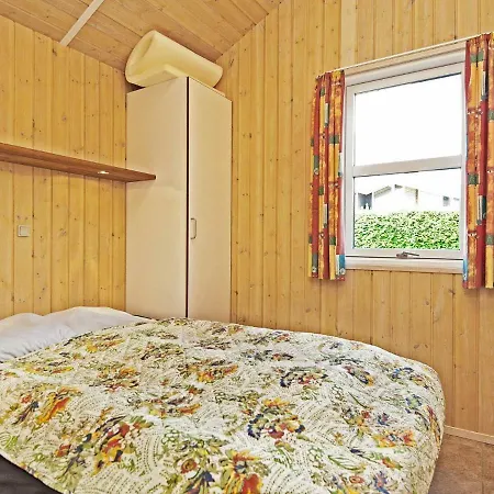 Prázdninový dům Four-bedroom Holiday In Sjolund 1 Hejls